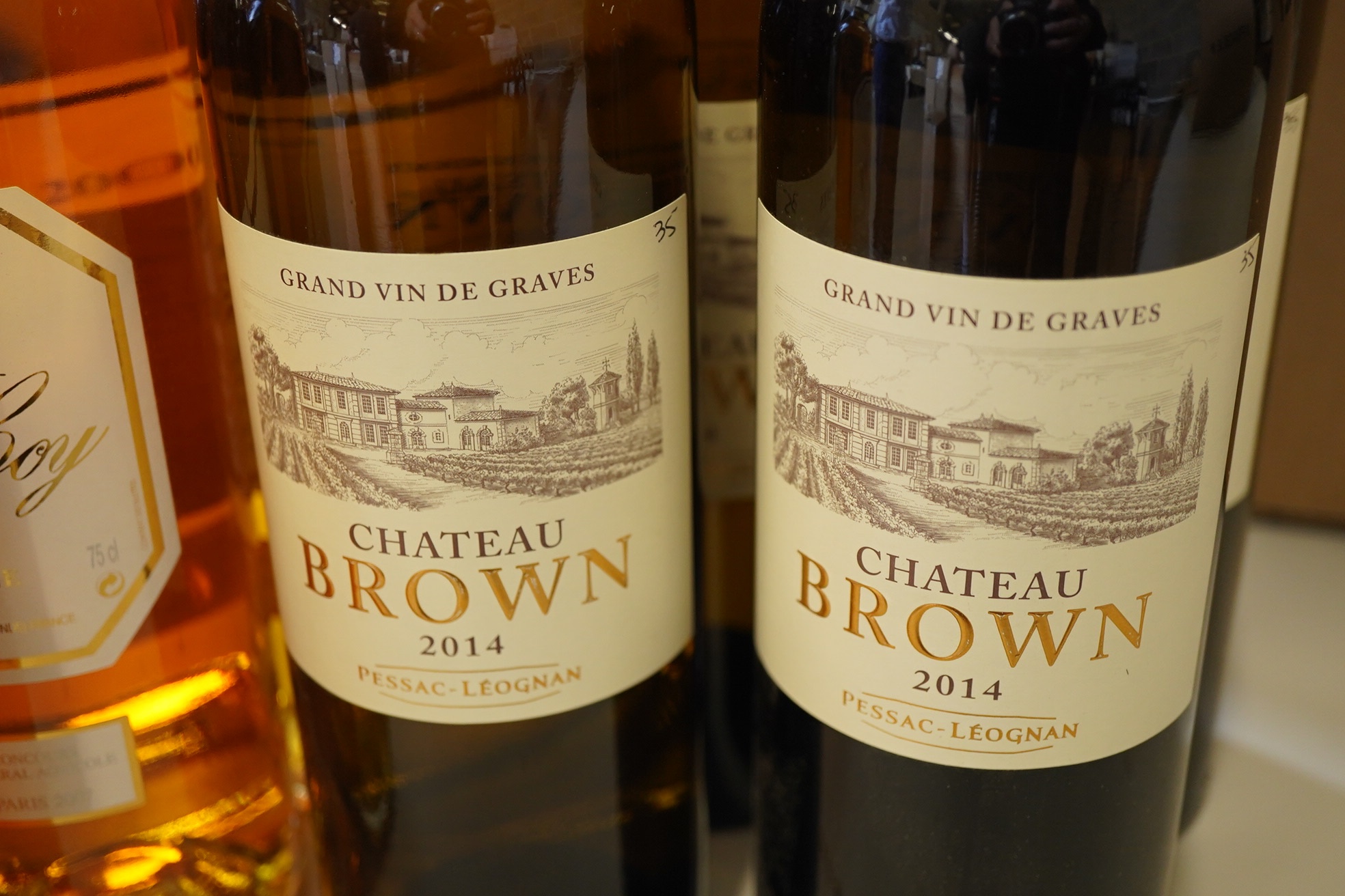 A mixed parcel of Bordeaux white wine